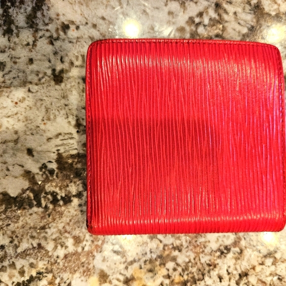 Louis Vuitton Epi Portefeuille Marco Leather Bifold Wallet - Picture 8 of 9